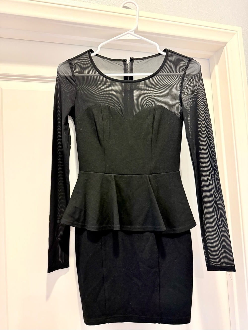 bebe Extra Chica XS Black Mesh Peplum Bodycon Mini Dress